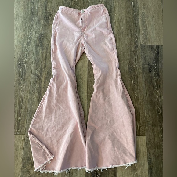 FREE PEOPLE Just Float On Flare Jeans / Pasadena Pink - Picture 2 of 4